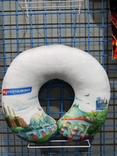 Bantal leher